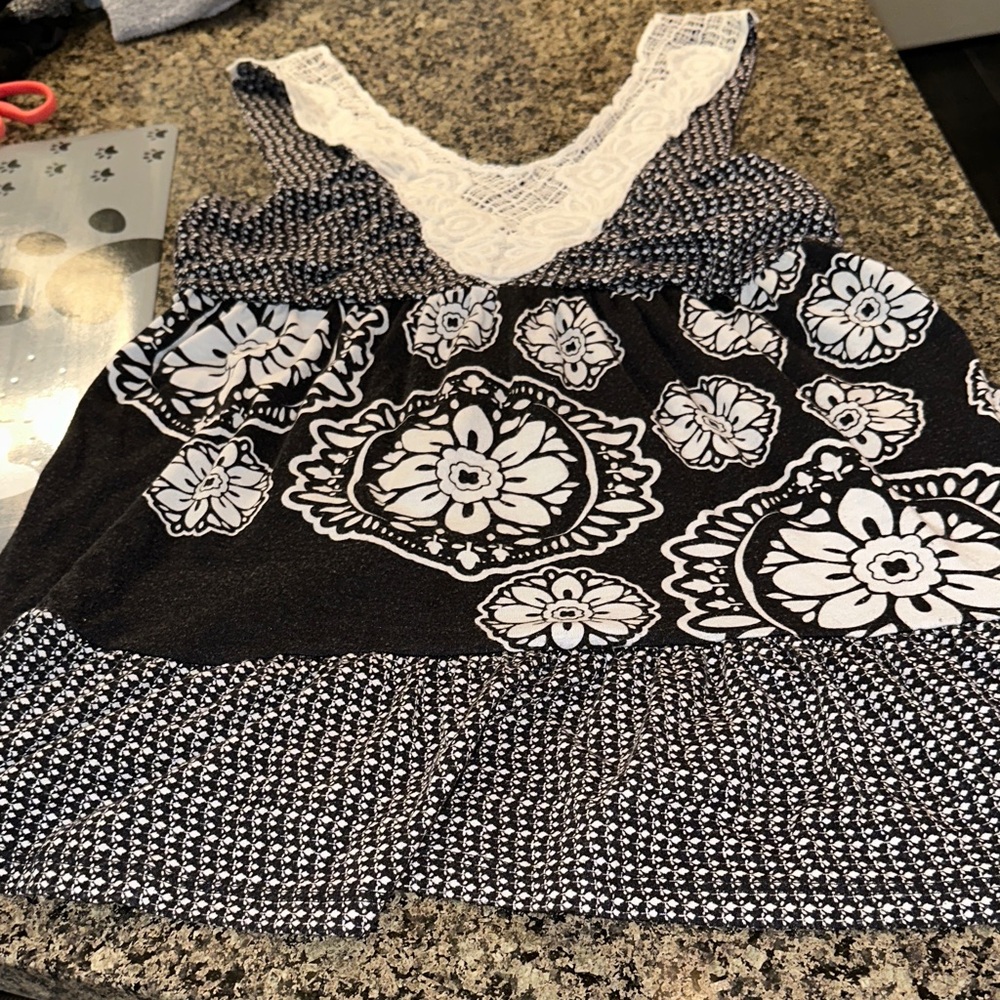Just Ginger Black and White Floral Lace Blouse
